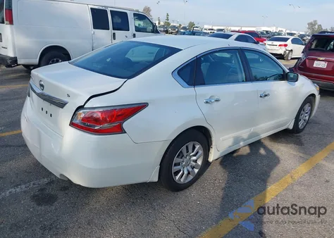 2015 Nissan Altima 2.5 S из США, поврежденный, VIN 1N4AL3AP4FC450515